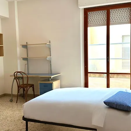 N287 - Numana, Trilocale Con Terrazzo In Centro * نومانا