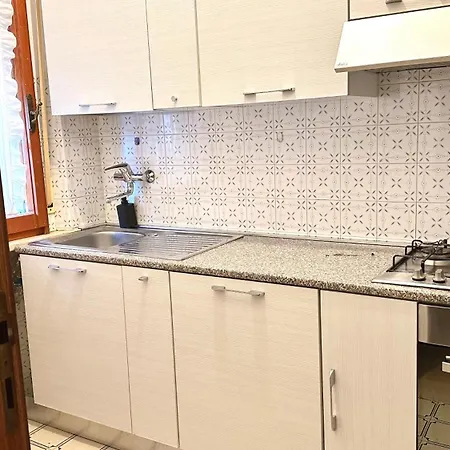 N287 - Numana, Trilocale Con Terrazzo In Centro *